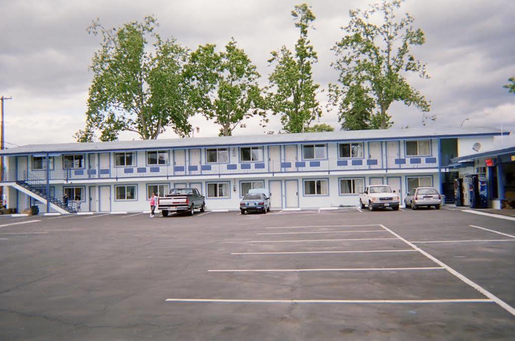 Stardust Motel Redding Zewnętrze zdjęcie
